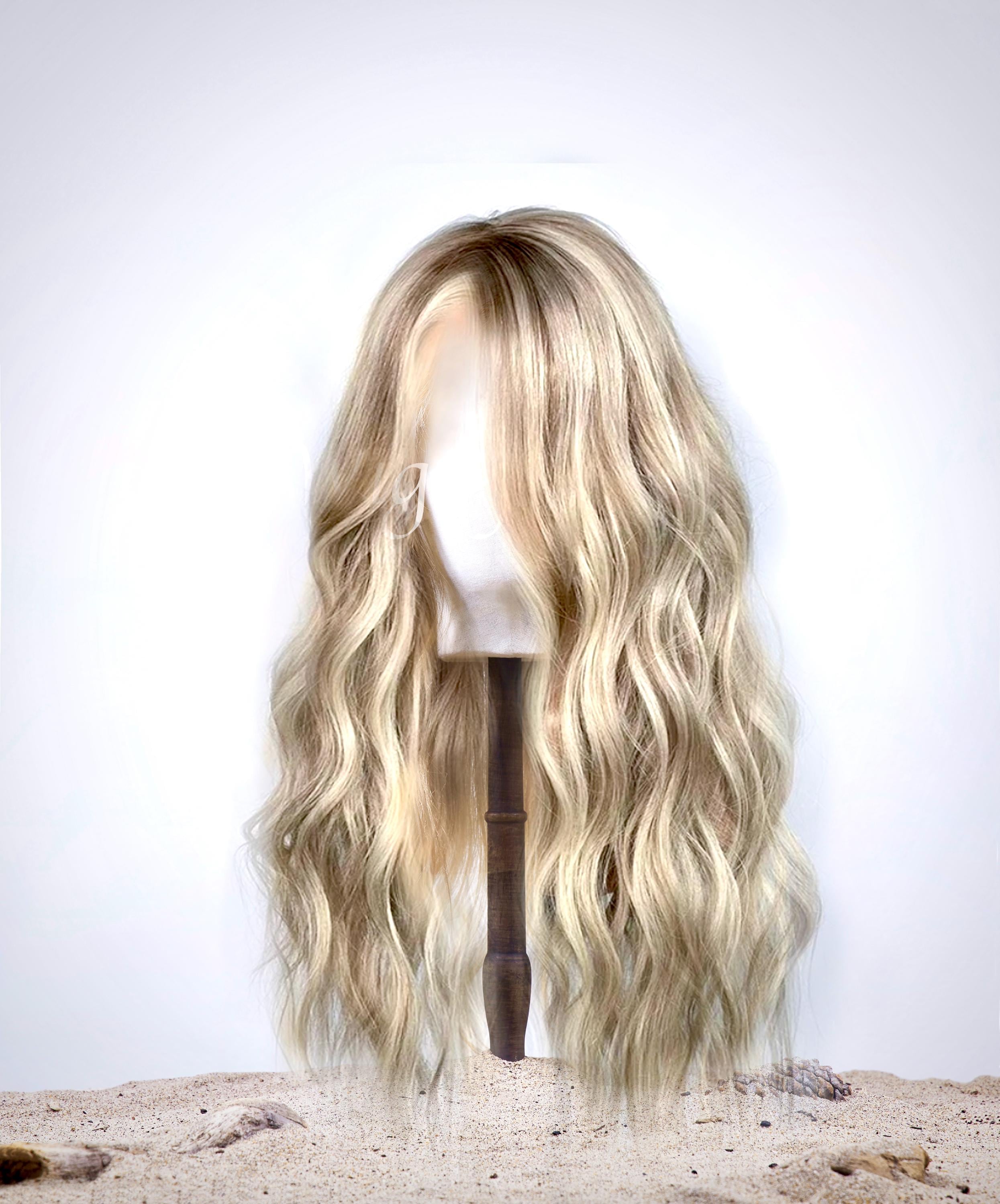 Perruque Courte Blonde Méchée Racine Foncée – Synthétique, Taille Moyenne, Neuve Avec étiquettes