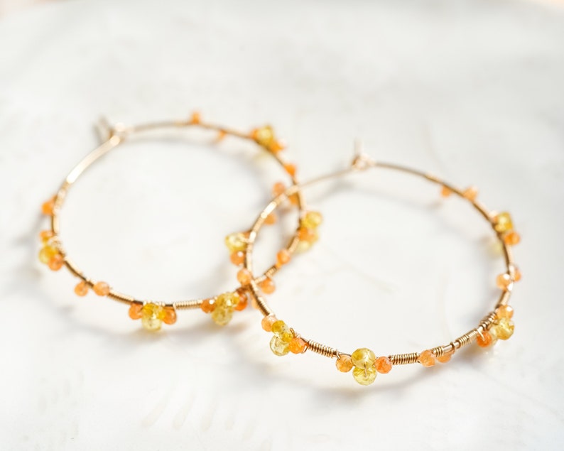 Gelb Orange Edelstein Gold Hoop, 14K gf Saphir Schmuck, Geburtstagsgeschenk, Draht gewickelt Schmuck Bild 3