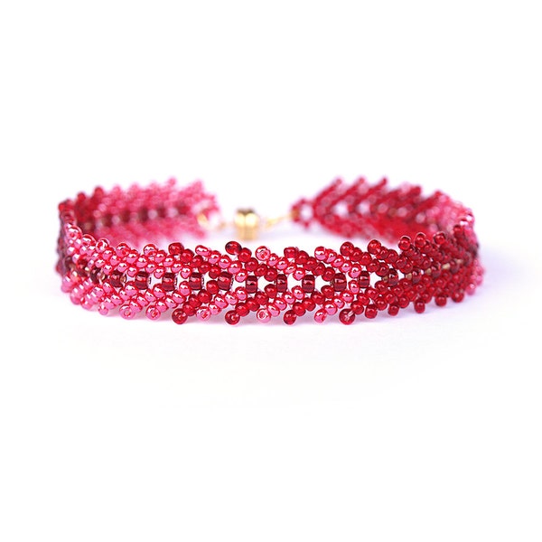 Seed bead bracelet - Double St. Petersburg chain - Handwoven Bracelet - red, Chevron geometric