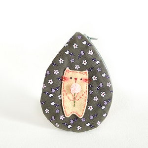 Katze mit Blume Geldbörse - Reißverschlussbeutel in Regentropfenform, niedliches Katzengeschenk für sie, kleine Stoffbrieftasche für Katzenliebhaber - Kawaii-Katzentasche