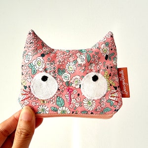 Pochette pour cartes chat avec motif floral Pochette pour monnaie chat Porte-monnaie chat aux grands yeux Jolie pochette rose à fermeture éclair