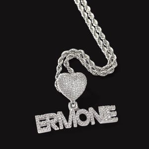 Colgante de letras de corazón de circonita deslumbrante, collar de hip hop, joyería personalizada, placa de identificación personalizada con cadena de cuerda, regalos para mamá y esposa