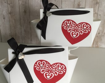 Purse Favor, Paper Purses, Paper Tote, Valentine Heart Birthday Bridal Shower Favor Gift Purses (VA6)