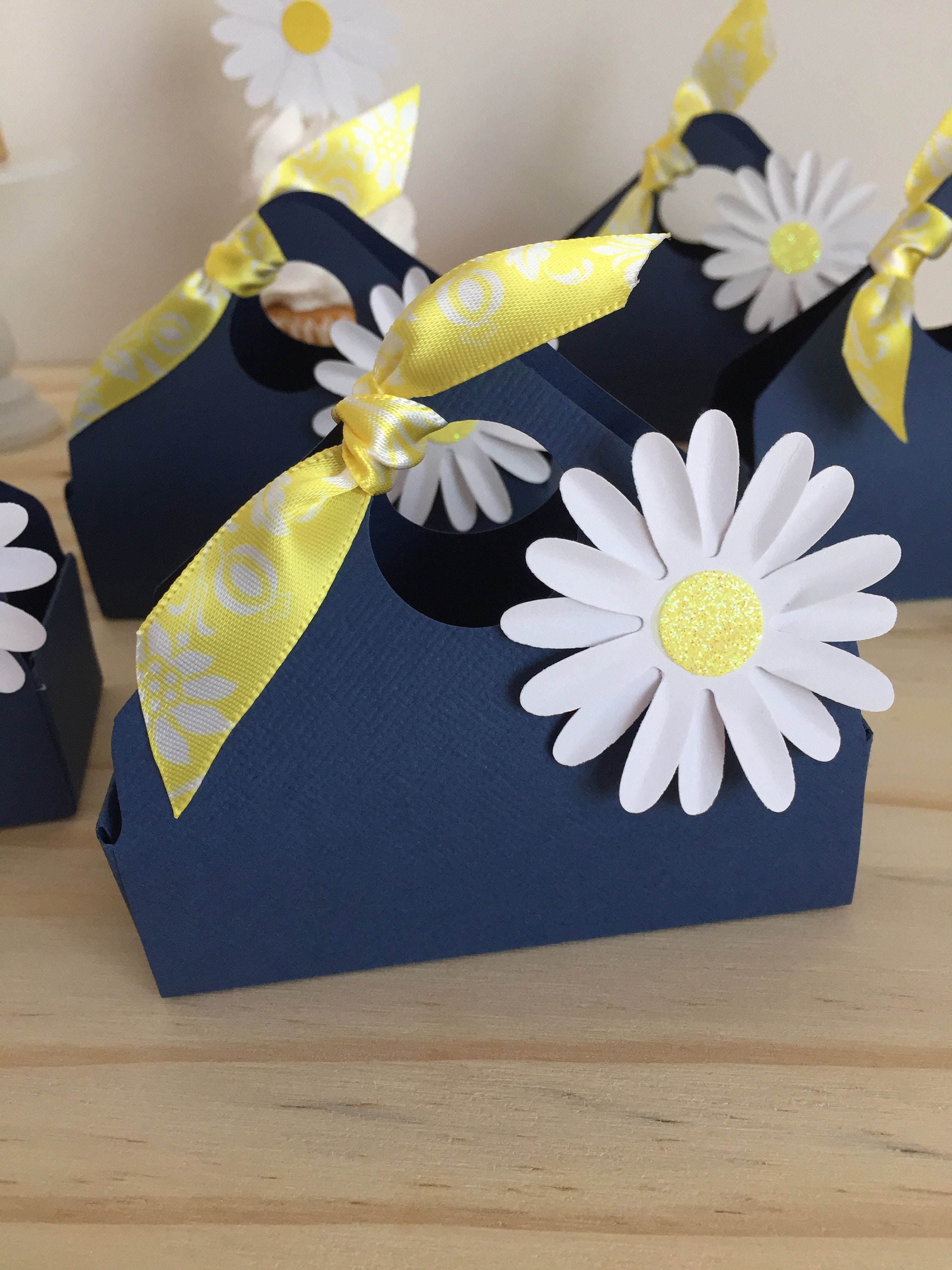 Daisy Party Favors Qty 15 Navy Favor Boxes Tote Favor Bag Etsy