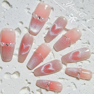 Summer Glitter Heart Cat-Eye Blush Press-On Nails – Handcrafted