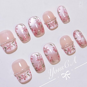 Elegant Cat-Eye Nail Art Set – Hand-Painted, Breathable, Fairness-Boosting Wearable Nails