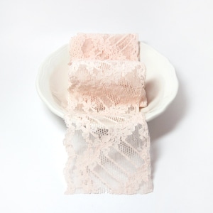 Vintage Pink Lace Border Trim Yardage