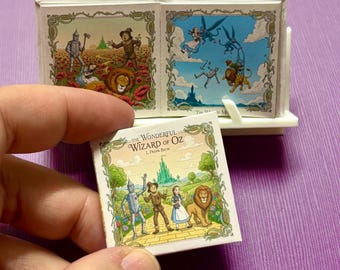 Skala 1:6 1∶12 Czarnoksiężnik z Krainy Oz Mini książka DIY CYFROWY plik PDF, otwierane strony, miniaturowy domek dla lalek z bajki do druku, klasyczny dla dzieci
