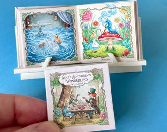 Mini livre ouvrable Alice au pays des merveilles à l'échelle 1/6, fichier PDF numérique bricolage, pages lisibles, aventures de bibliothèque miniature imprimable pour maison de poupée