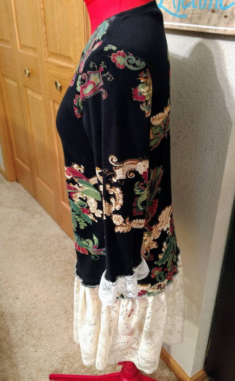 Upcycled artsy tunic Small black Paisley /& vintage lace