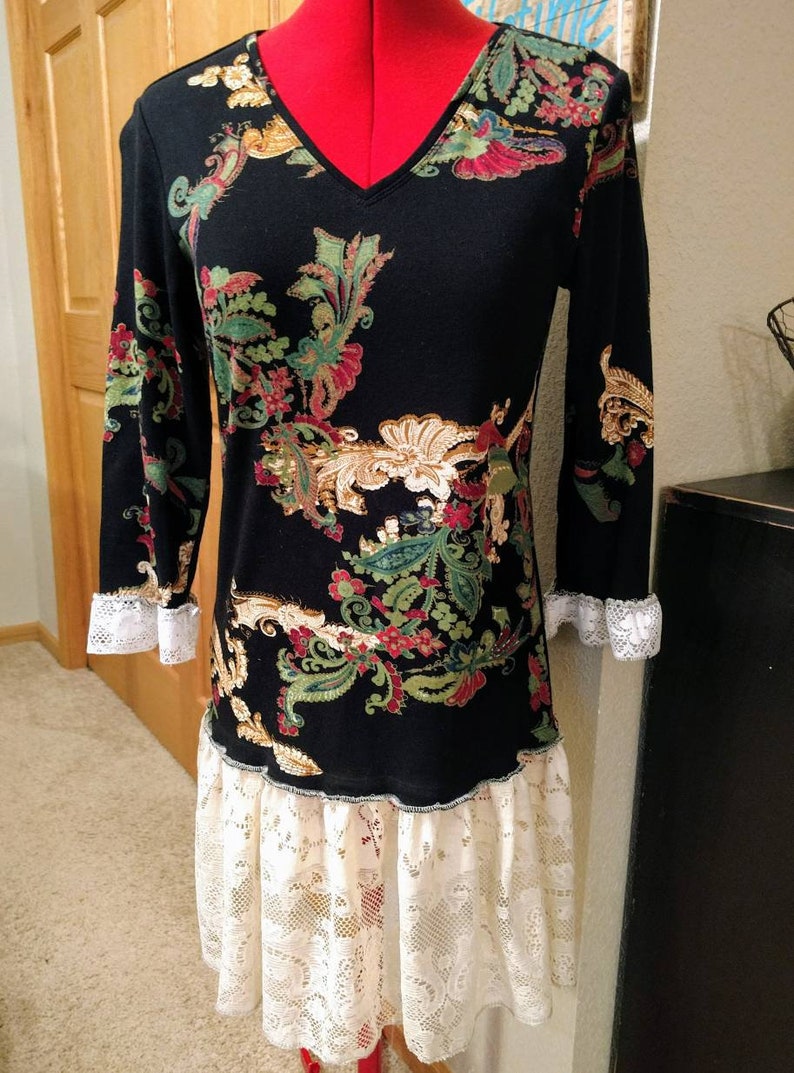 Upcycled artsy tunic Small black Paisley /& vintage lace