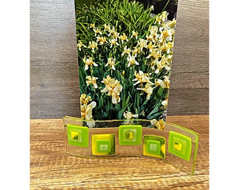 Fotohalter Rezeptkartenhalter Geschmolzenes Glas strukturierte grüne und gelbe Frühlingsfarben retro kurvige freistehender Bilderständer-Fotohalter