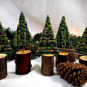 Whimsical fused glass Christmas trees on natural wood bases, version 2.0 image 3