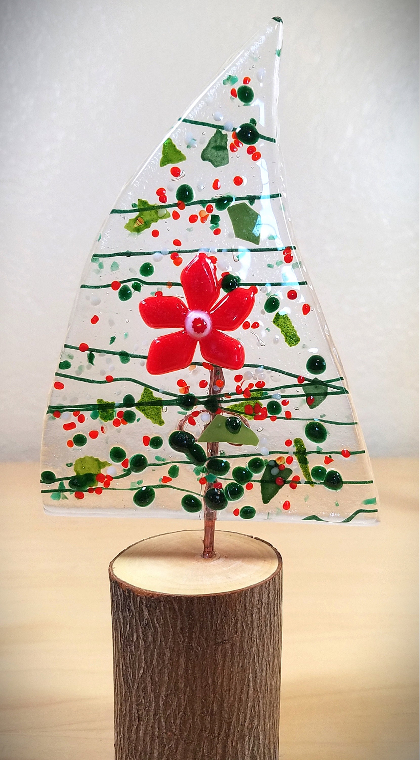 Fused Christmas Tree Dish – Ed's Emporium Art Glass Studio