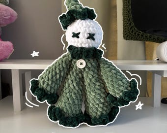Handmade Crochet Clown Plushie – Whimsical Amigurumi Clown Doll in Green
