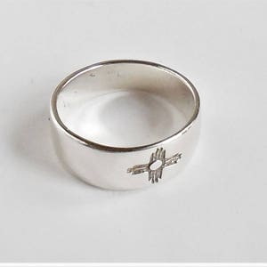 Zia-ring, zonrotstekeningsieraden, New Mexico-accessoire, archeologiecadeau, zuidwestensieraden, westerncadeau, rotskunstcadeau