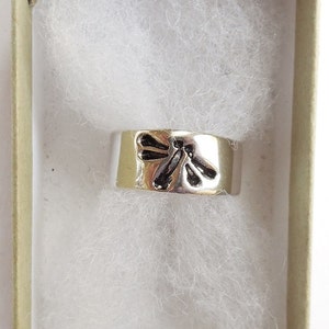 Sterling dragonfly ring, damsel fly jewelry, silver artisan accessory