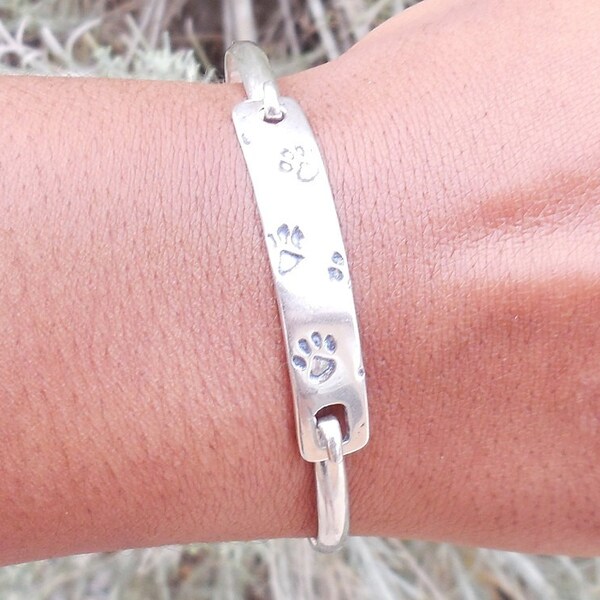 Bracciale con impronta di zampa in argento Sterling, braccialetto per amanti dei cani, gioiello per gatti, regalo per proprietari di animali domestici, regalo per il salvataggio di animali, impronta di zampa di cucciolo, impronta di zampa di gattino
