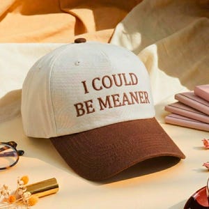 Gorra de camionero bicolor bordada personalizada con texto divertido