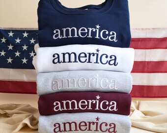 刺繍入りアメリカスウェットシャツ、愛国的な7月4日Tシャツ
