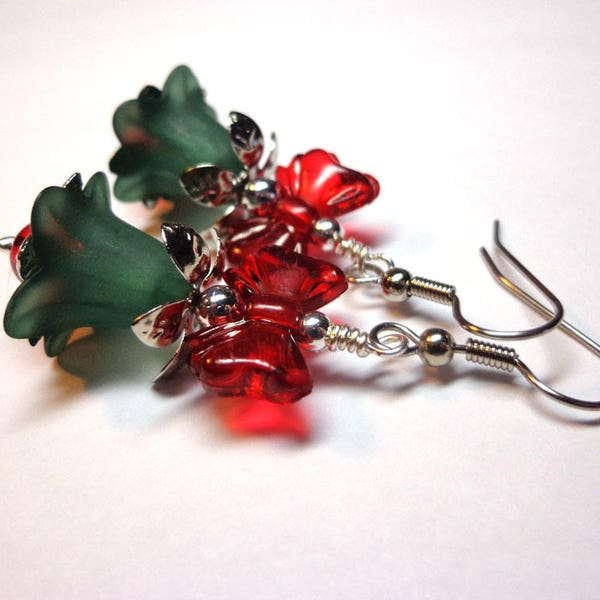 Holiday Earrings, Green Red Earrings, FREE SHIPPING, Spiritcatdesigns, Lucite Lily Earrings, Dangle earrings