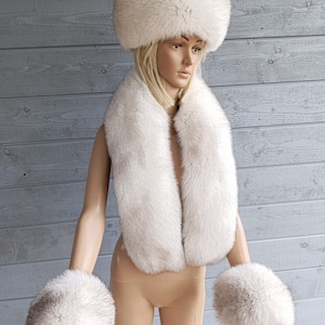 Ensemble en fourrure de renard naturelle blanche