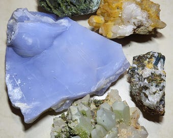 Tuva Raw Crystal Box : Mini Collection Consisting Six Pieces