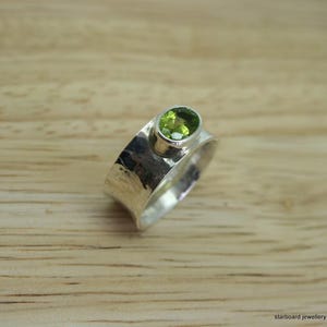 Green Peridot Band Ring, 925 Sterling Silver Wide Band Ring, Oval Gemstone Band Ring, Peridot Gemstone Jewelry, August Birthstone Ring Gift
