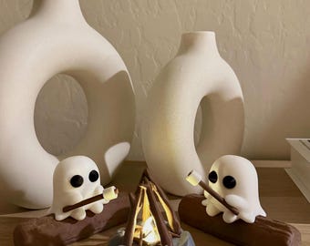 3D-geprint spookkampvuurbijeenkomst – inclusief schattige geesten die marshmallows roosteren met theelichtje