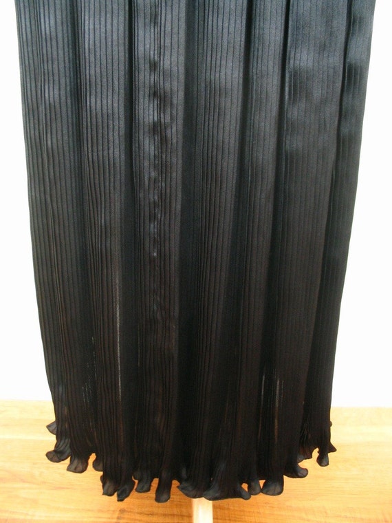 Valentino Boutique Micro Pleat Black Silk Skirt S… - image 4