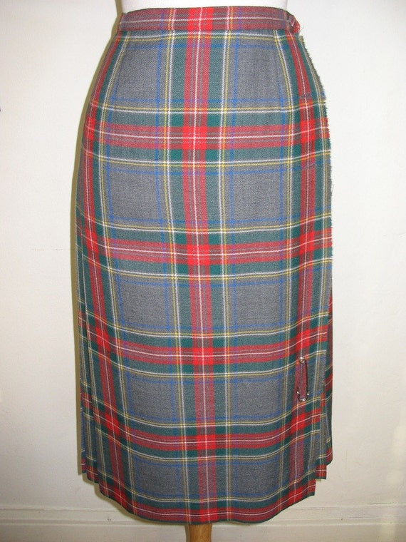 Aljean of Canada Grey Red Green Yellow Blue Plaid… - image 1