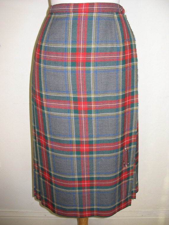 Aljean of Canada Grey Red Green Yellow Blue Plaid