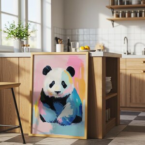 Póster de panda colorido, arte mural de animales en tonos pastel, impresión de ilustración de oso tierno, decoración caprichosa de vida silvestre imagen 4