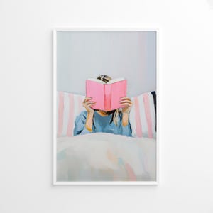 Póster de mujer leyendo en la cama, impresión colorida de arte mural para amantes de los libros, decoración de biblioteca para rincón de lectura, póster retro femenino y caprichoso, arte acogedor para dormitorio.