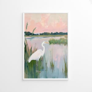 Weißer Reiher bei Sonnenuntergang Poster, Reiher Ufervogel Wandkunst Druck, Küstenstrand Hausdekor, Pastell Sommer Sumpf Poster, Natur Landschaftskunst