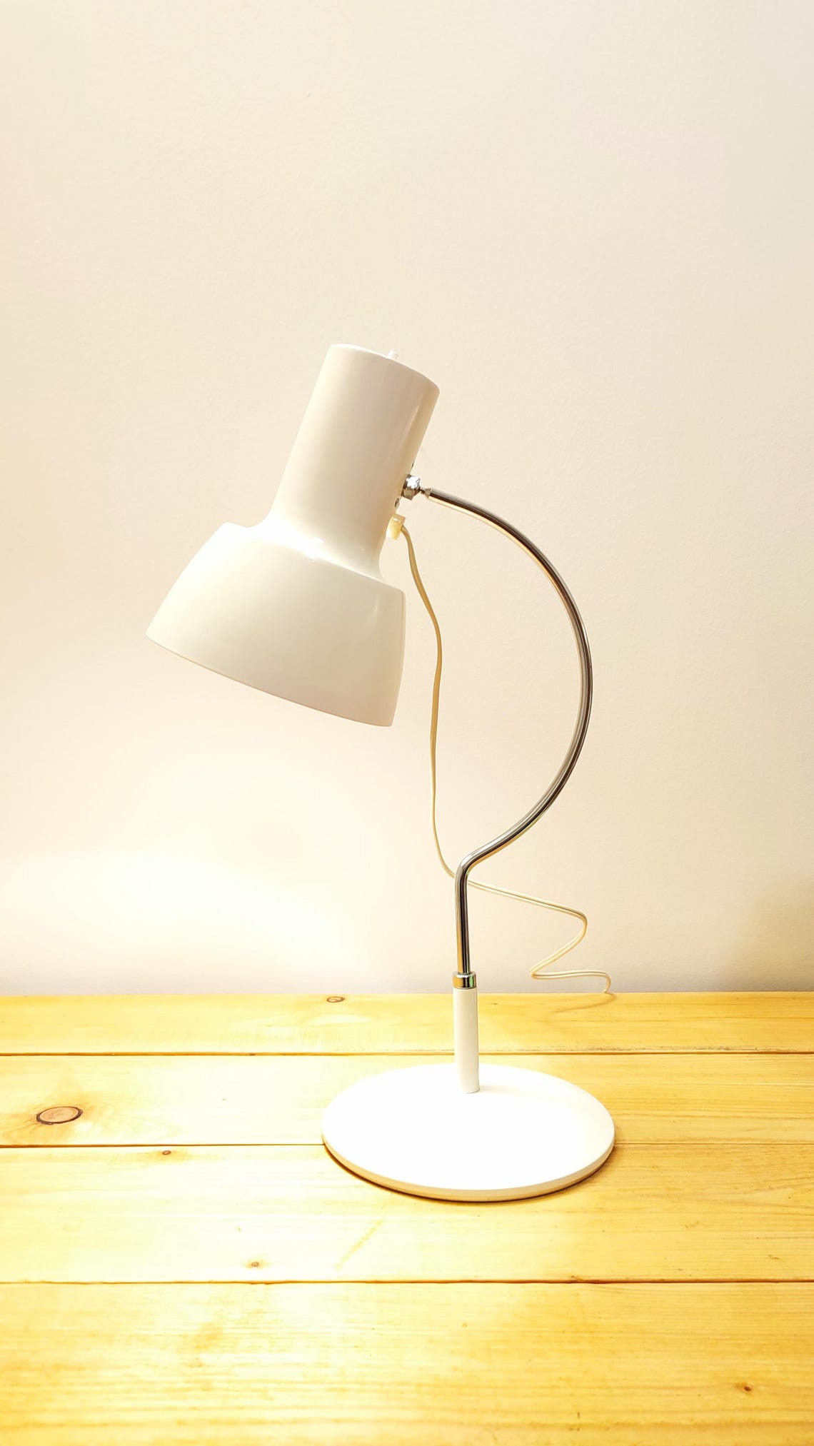 Vintage table lamp NAPAKO, foto 1 di 5