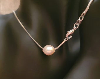 Solitaire Floating Tahitian Pearl Necklace - 11.85 mm