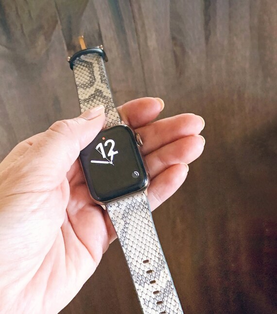 Applewatch Band Snakeskin Print in Gray 41mm 45mm 40mm 38mm 