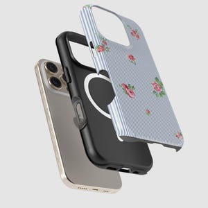 Blue Stripe Phone Case with Pink Flowers, Preppy iPhone 17 16 15 MagSafe 14 13 Pro Max 17e Monogram Name on Seersucker S24 S25 Plus C-PSF immagine 13