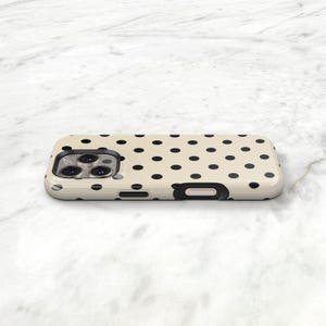 Black & Cream Polka Dot Phone Case — Classic Retro iPhone 17 16 15, Samsung, Neutral Spotted Pattern | Gift for Her imagen 6