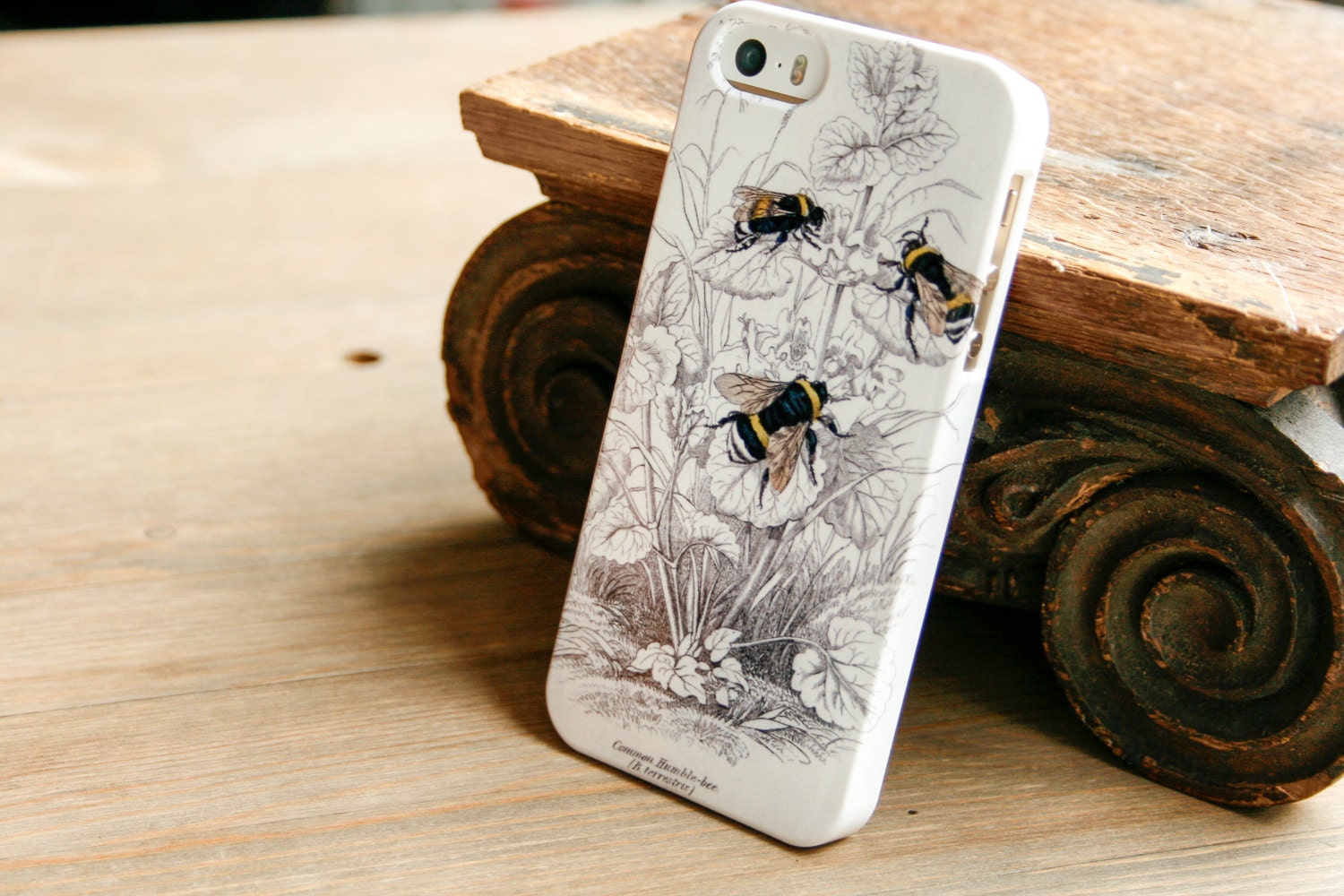 how to bookmark a website on an iphone 5