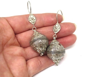 Vintage Asian Ethnic Repoussé Chinese Earrings