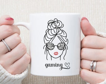 Gaming Mom Cup Gamer Mug Mom Level Unlocked Gift Video Game Gift for Mothers Day Birthday Gamer mug for Mom Gaming Coffee Gamer Mom Gifts