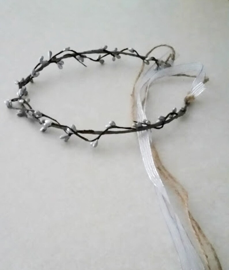 Winter flower girl crown silver wedding New Year Eve Hair wreath accessories Flower Crown berry Vine bridal halo Christmas party accessories