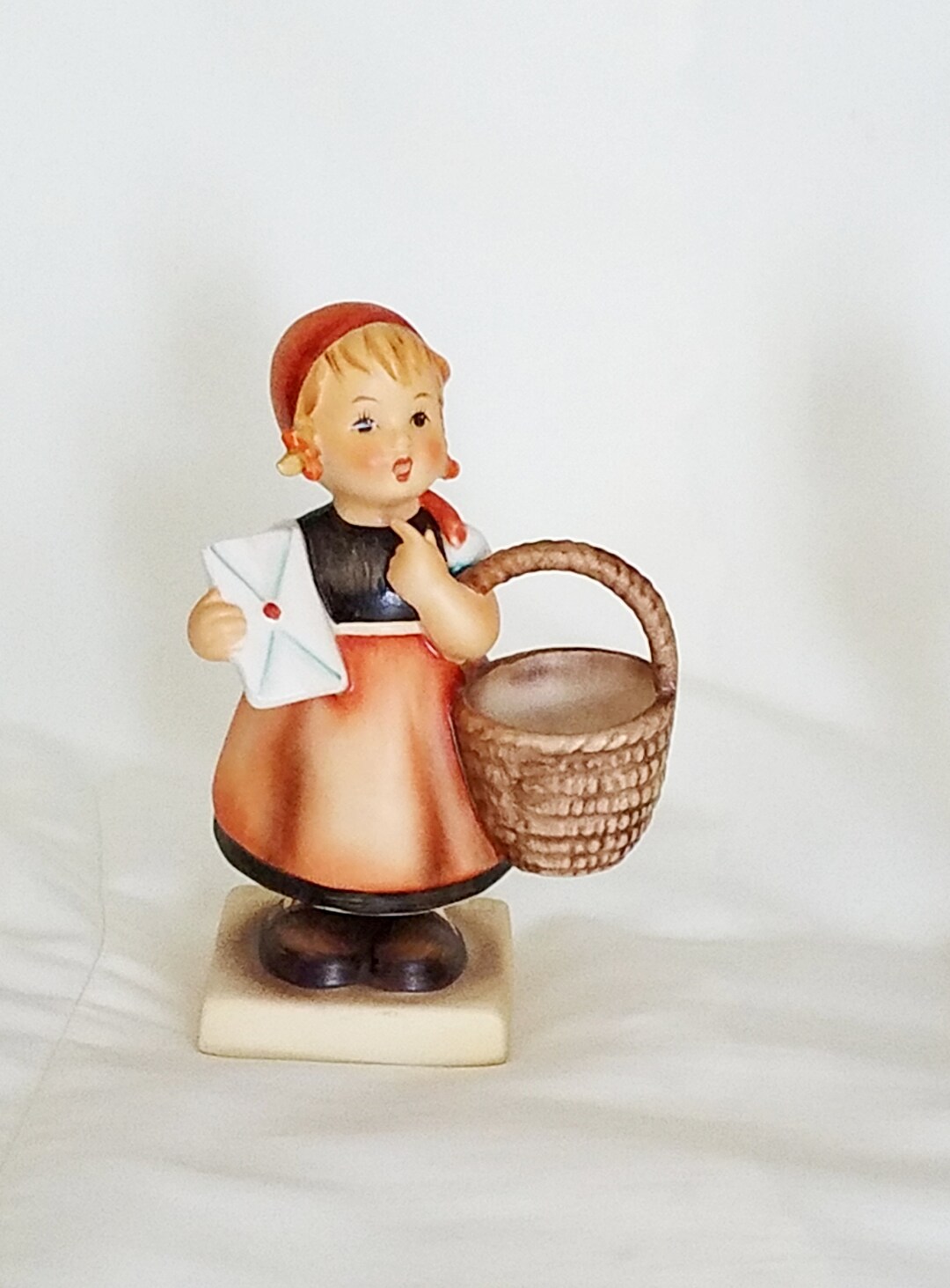 Large Hummel Meditation Figurine Goebel Girl With Envelope Collectible
