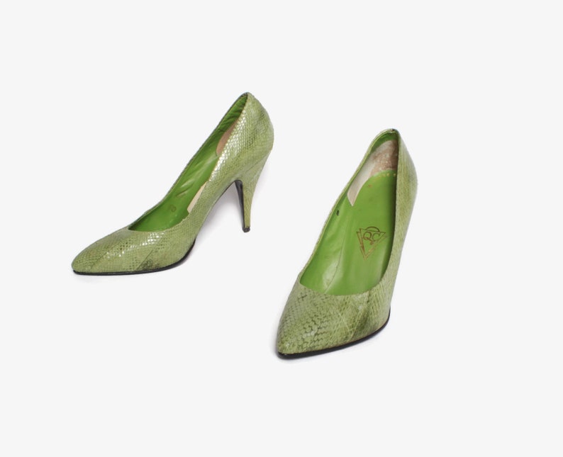 lime green snakeskin heels