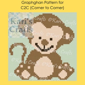 Könnte beinhalten: Ein pixeliges Affenmuster für ein C2C (Corner to Corner) Graphghan-Muster. Der Affe ist braun und hellbraun mit einem hellgrünen Hintergrund. Der Text "Graphghan Pattern for C2C" steht oben. Das Bild enthält auch den Text "Kari's Crafts".