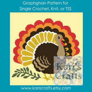Puede incluir: Un patrón de graphghan para crochet simple, tejido o TSS con un pavo colorido con plumas de cola rojas, naranjas y amarillas. El patrón está disponible en el sitio web www.kariscrafts.etsy.com.