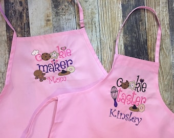 Cookie Maker and Cookie Taster Aprons - Personalized Baking Aprons - Mommy and Me Apron Set - Choose your Apron Colors - Grandma and Me