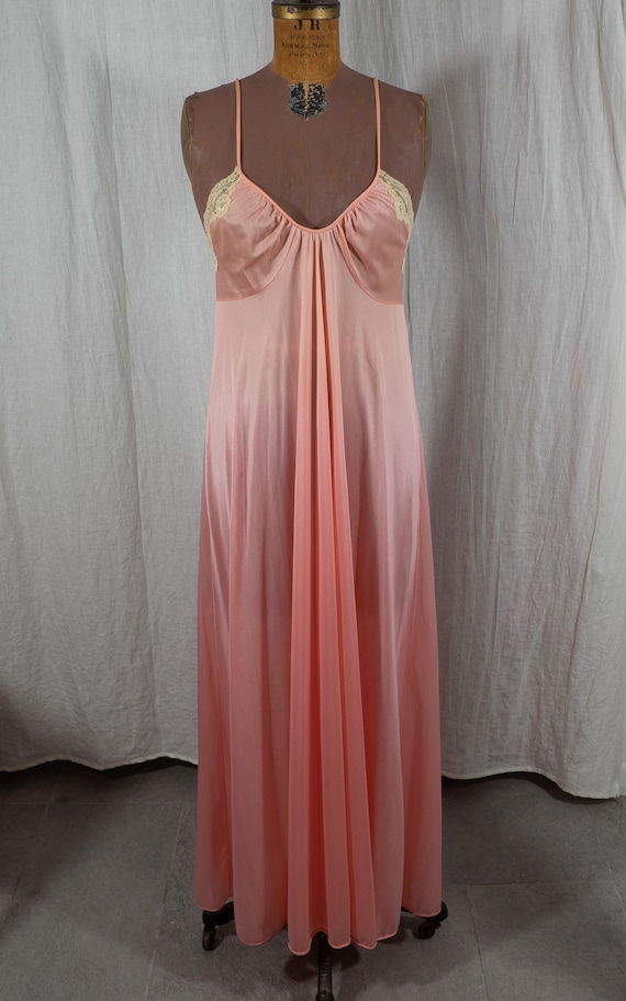 Vintage 1960's Pink Nightgown and Peignoir Set Si… - image 5